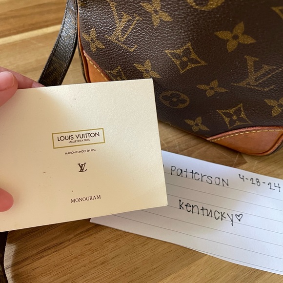 Authentic Louis Vuitton Amazon crossbody - Picture 11 of 16
